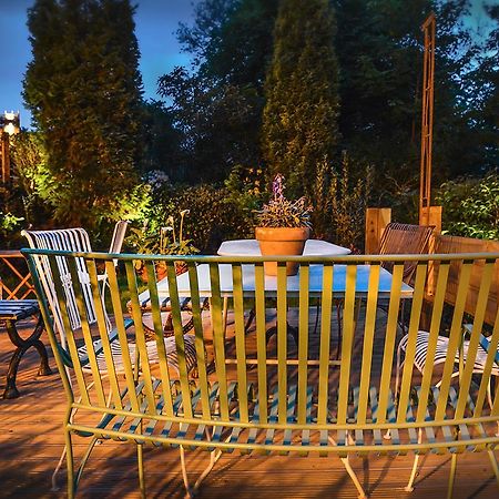Roebuck Inn Mobberley Экстерьер фото